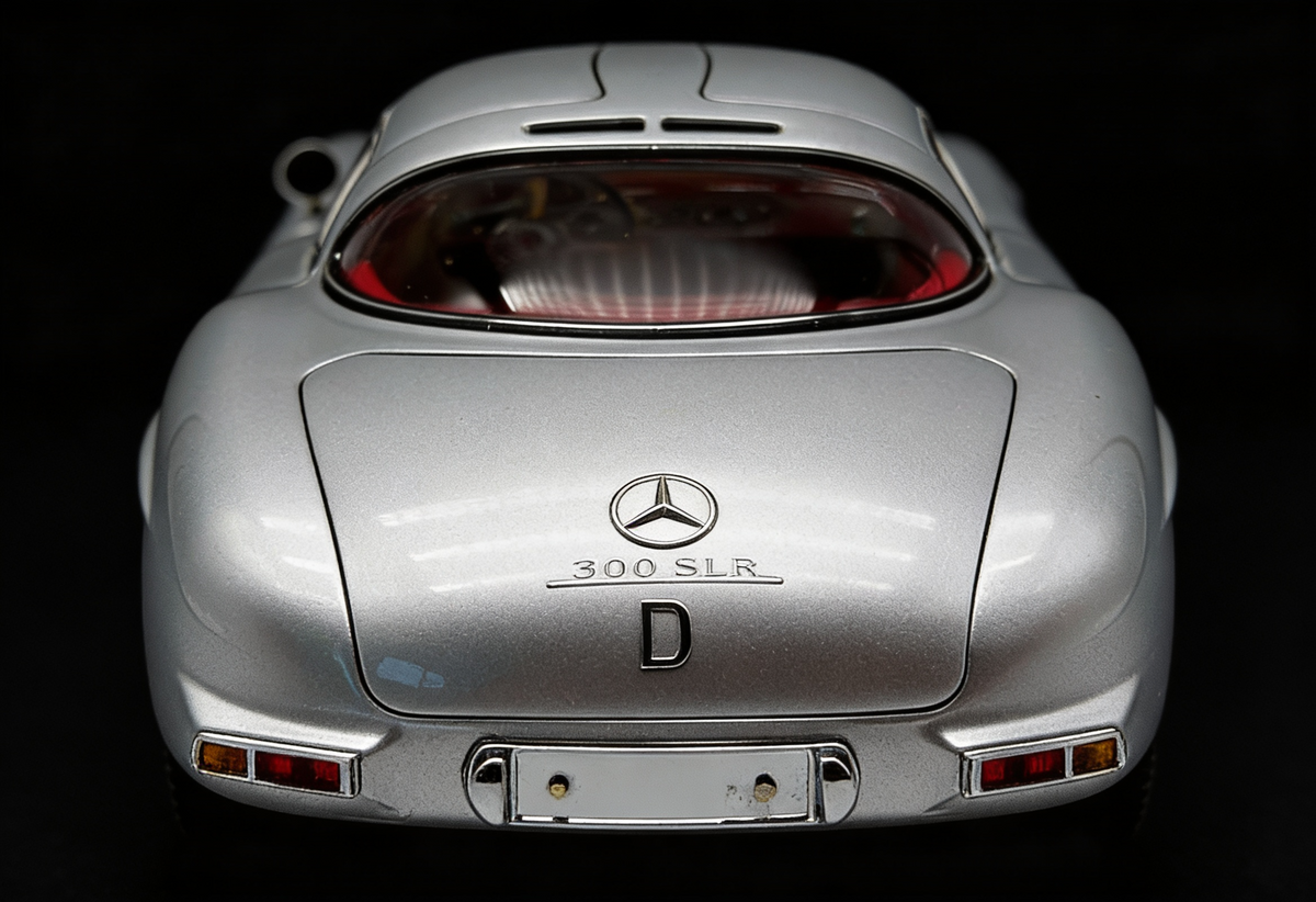 Mercedes-Benz 300 SLR Coupé 1955 Limited "Red Interior" Edition by CMC