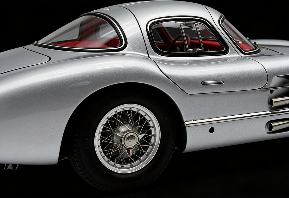 Mercedes-Benz 300 SLR Coupé 1955 Limited "Red Interior" Edition by CMC