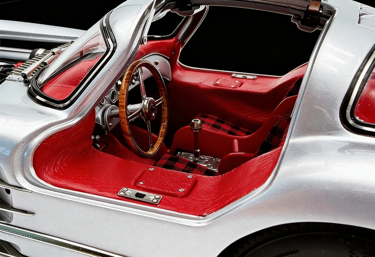 Mercedes-Benz 300 SLR Coupé 1955 Limited "Red Interior" Edition by CMC