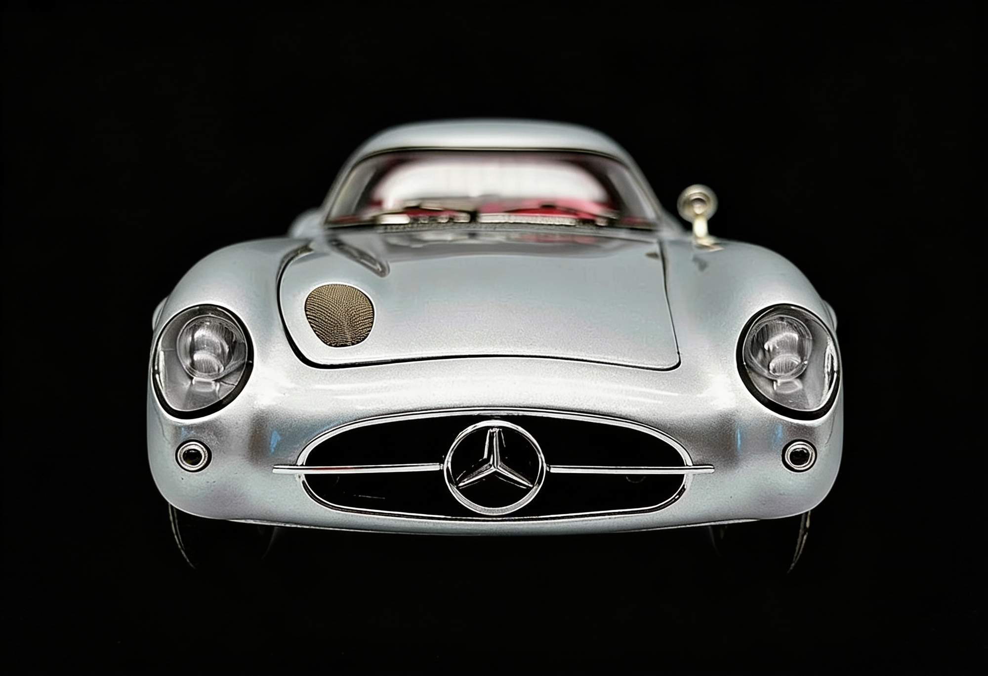 Mercedes-Benz 300 SLR Coupé 1955 Limited "Red Interior" Edition by CMC
