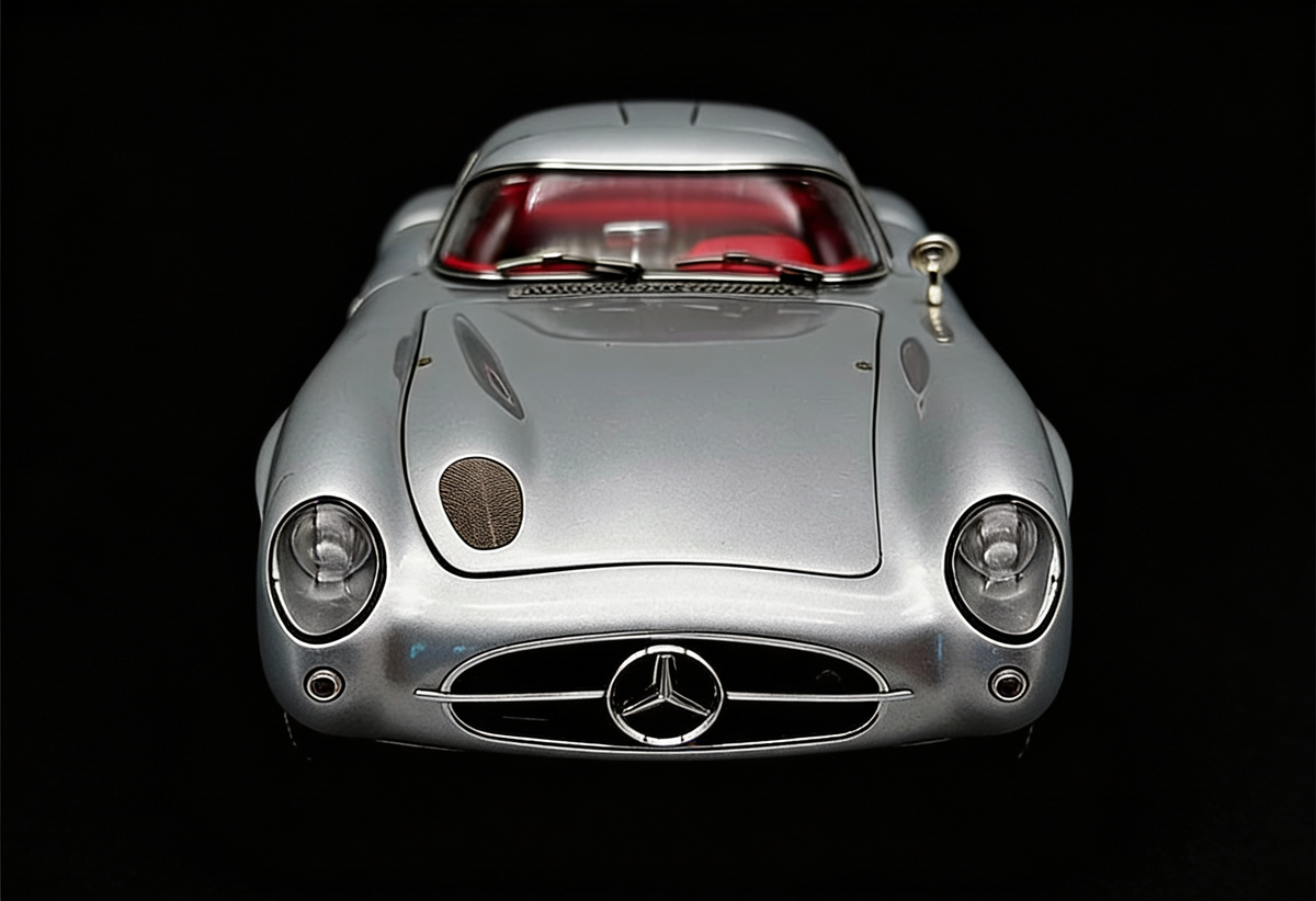 Mercedes-Benz 300 SLR Coupé 1955 Limited "Red Interior" Edition by CMC